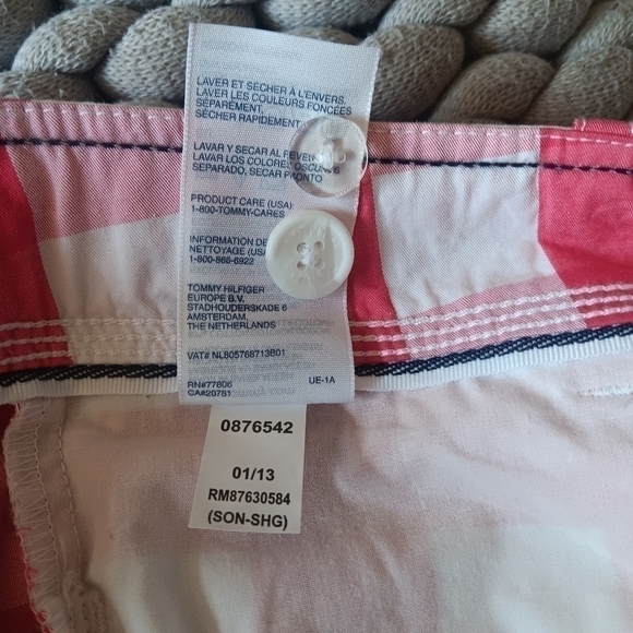 NWT Women's Tomy Hilfiger checkered shorts size 0 - Picture 6 of 6